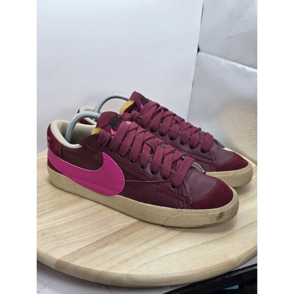 Nike Blazer Low Jumbo Womens Size 9 Red Pink Running Shoes DQ1470 600 - Picture 5 of 9